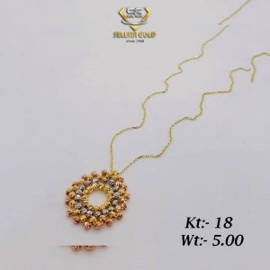 طقم ذهب كامل عيار 18 من سليمه جولد