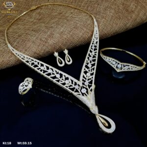 طقم ذهب كامل عيار 18 من سليمه جولد